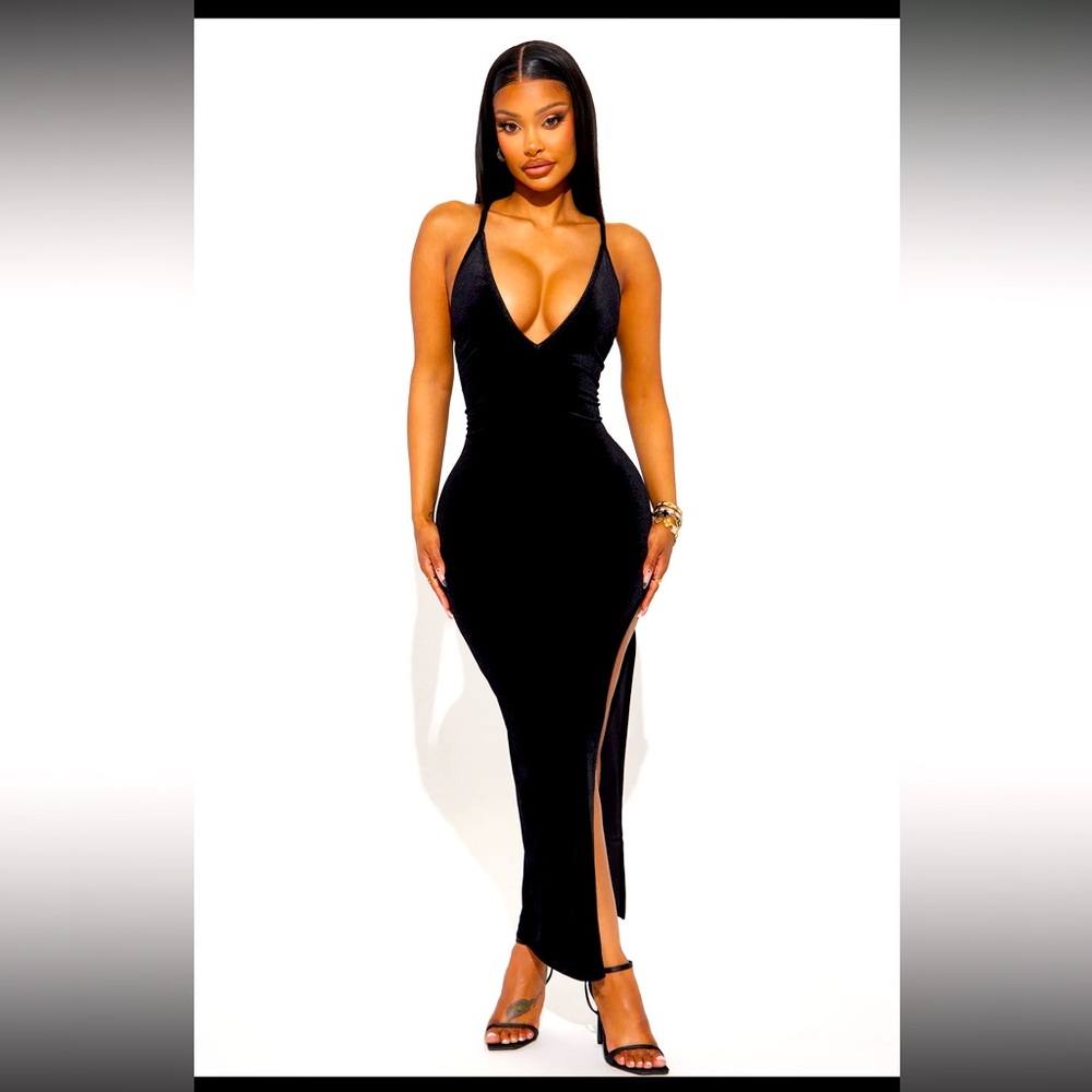 Night Out Velvet Maxi Dress